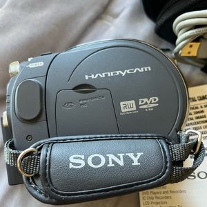 Sony Dvd digital camcorder with battery cables and dvd widescreen touch